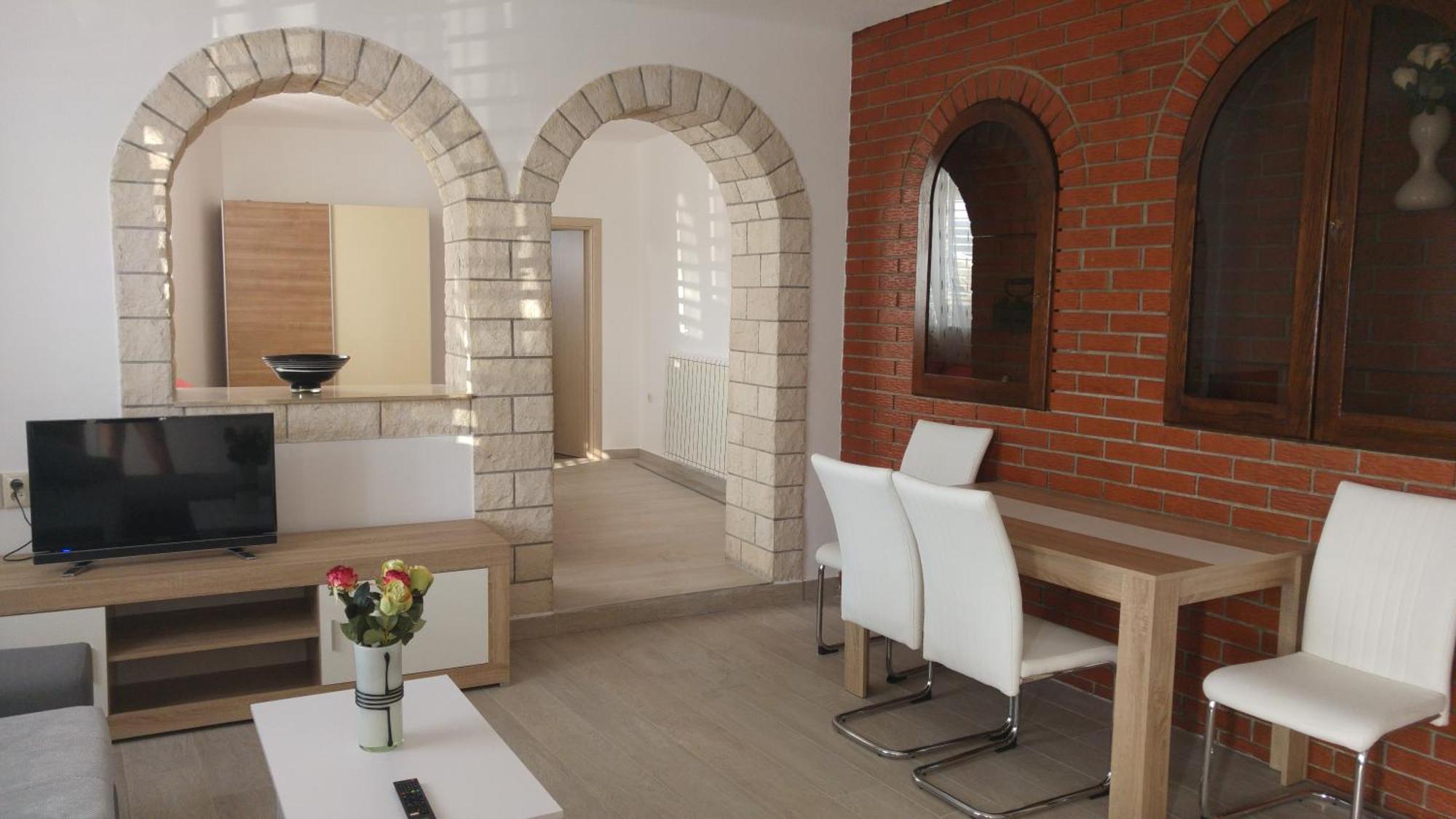 Apartments And Room Suza Сень Екстер'єр фото